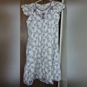 Vintage Purple Housecoat Floral  Prairie Cottage Core Lilas Embroidered New L